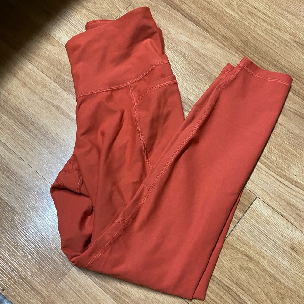 Orange old navy 7/8 ankle powersoft leggings size medium